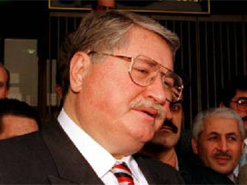 Güzel: Darbe karşıtları ordu karşıtı değil