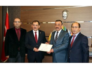 Mustafa Demir mazbatasını aldı