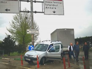 Bursa’da etkili yağış kazalara sebep oldu