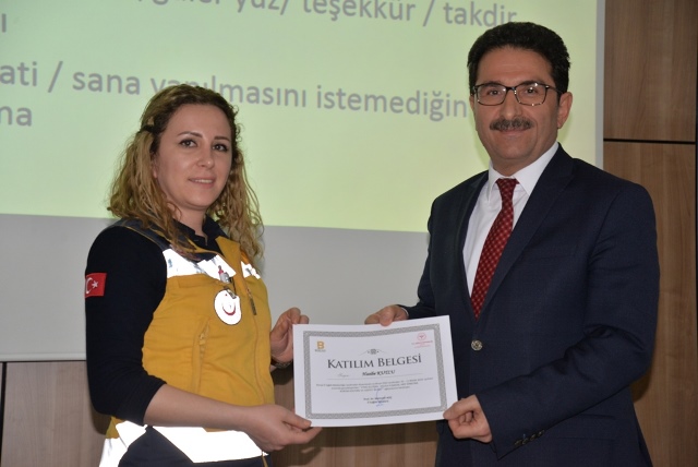 Sağlıkta yaşanan sıkıntılar etkili iletişim ile aşılacak