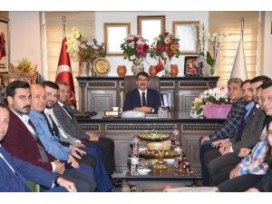 AK Parti Şehzadeler teşkilatlarından Başkan Çelik’e tebrik