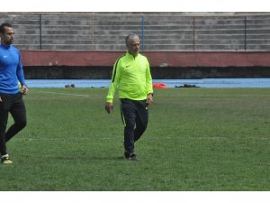 Zonguldak Kömürspor’un Teknik Direktörü Cahit Terzi;