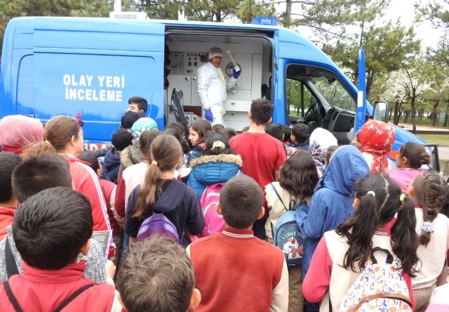 İlkokul Öğrencilerinden Jandarmaya ziyaret