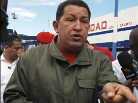 ABD'nin 'insani yardımı' Chavez'i kızdırdı
