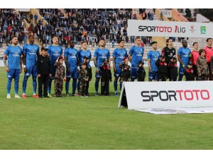 Spor Toto 1. Lig: Adana Demirspor: 1 - Ümraniyespor: 0 (İlk yarı sonucu)