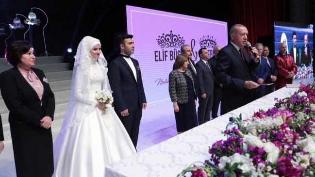 Cumhurbaşkanı Erdoğan nikah şahidi oldu...