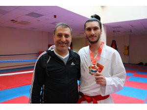 Baba taktiği Avrupa şampiyonu yaptı