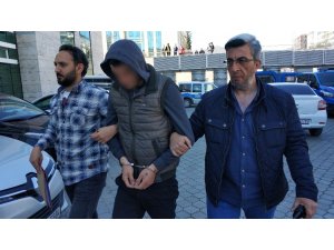 12 yaşındaki çocuğa saldırıp cep telefonunu gasp etti