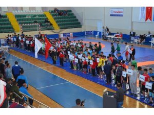 Güreş Türkiye Birinciliği Müsabakalarında heyecan sürüyor