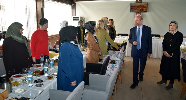 Başkan Pekyatırmacı'dan Kadın Meclisi müjdesi