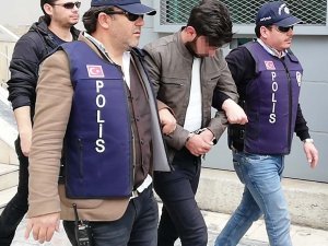 Yaşlı komşusunu ellerini bağlayıp boğarak öldüren zanlı tutuklandı