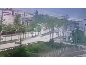 Bursa’daki feci kaza güvenlik kamerasına yansıdı
