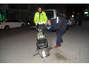 Dur ihtarına uymayan motosiklet çalıntı çıktı