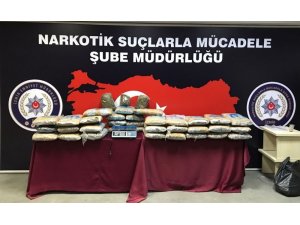 İstanbul-İzmir uyuşturucu hattına 3 sanığa hapis cezası