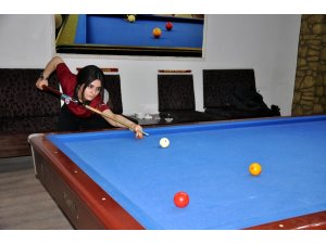 Kızıltepe’nin tek kadın bilardocusu Şemşule Ertaş’tan kadınlara çağrı