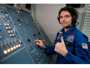 ABD'deki uzay kampına iki Türk öğrenci konuk oldu