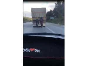 Bisiklet sürücüleri ölüme meydan okudu