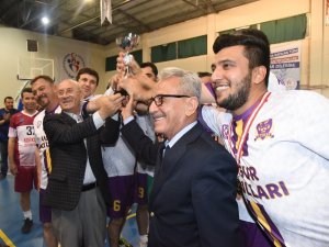Kurumlar arası voleybol turnuvası sona erdi