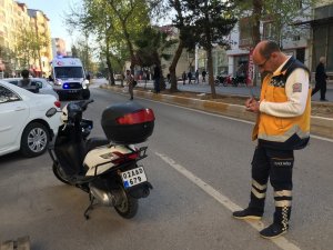 Motosiklet devrildi: 1 Yaralı