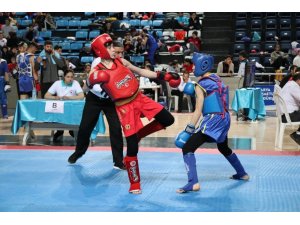 Wushu Kung Fu okul sporları Sakarya’da gerçekleşti