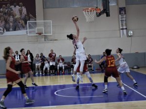 Türkiye Kadınlar Basketbol 1. Ligi: Elazığ İl Özel İdare: 87 - Galatasay Gelişim: 48