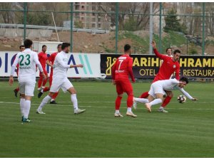 TFF 2. Lig: Sivas Belediyespor: 1 - Kırklarelispor: 1