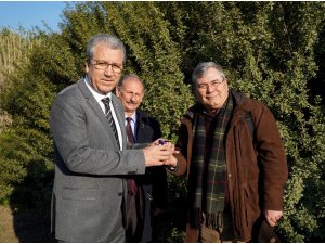 Rektör Budak’tan girişimcilere sakız ağacı yetiştiriciliği çağrısı