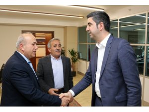 Başkan Yüksel’e tebrik ziyaretleri sürüyor