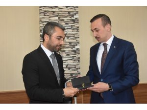KHK’lı adayın yerine mazbata alan AK Parti’li Say, göreve başladı