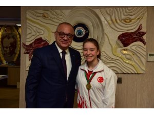 Başkan Ergün cimnastiğin altın kızını ağırladı