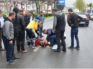 Kamyonetin çarptığı yaya yaralandı