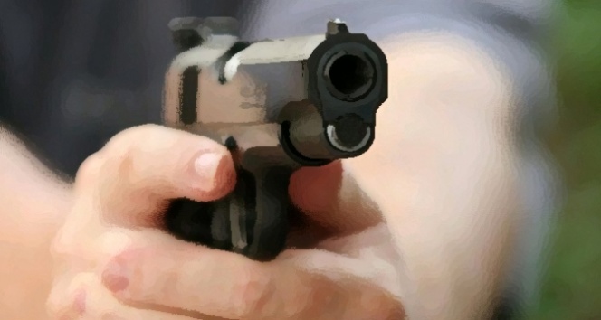 İstanbul'da bir kişi sokak ortasında öldürüldü