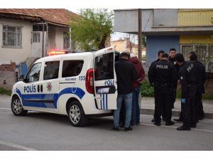 Polislere ateş açılan silahlı kavgada 10 kişi gözaltına alındı