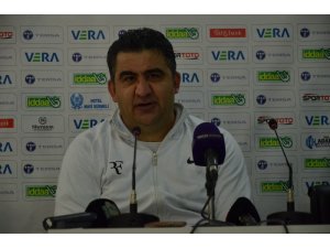 Ümit Özat: “Hatalarımızdan ders çıkarmamız lazım”