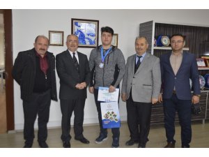 Tavşanlılı genç, Kick Boks Uluslararası Turnuva’dan madalya ile döndü