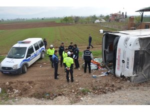 Denizli’de kaza yapan otobüsün, öğrencileri Pamukkale-İzmir-Çanakkale gezisine götürdüğü ortay çıktı