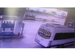 34 kişinin yaralandığı otobüs kazası güvenlik kamerasında