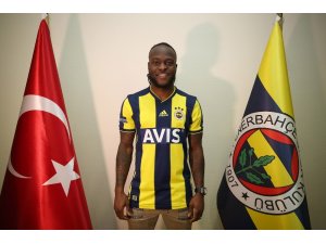 Moses’a hırsızlık şoku!