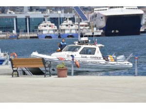 Yenikapı İDO iskelesinde denizden erkek cesedi çıkarıldı