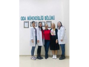 Öğrencilerin ’Glutensiz et ürünleri’ üretimine TÜBİTAK’tan destek