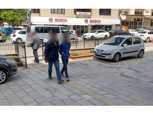 Kuşadası’nda 5 hırsızlık şüphelisi gözaltına alındı