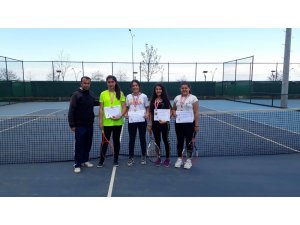 Mehmet Kemal Dedeman Ortaokulu Yıldız Kızlar Tenis’te Türkiye Finallerinde
