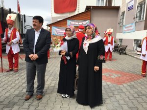 Şampiyon hafıza coşkulu karşılama