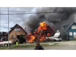 Şili’de evin üzerine uçak düştü: 6 ölü