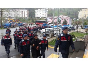Trabzon’da jandarmadan uyuşturucu tacirlerine şafak baskını