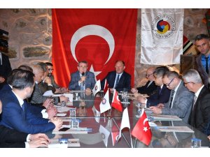 Murzioğlu: “İlk gündem maddesi ekonomi olmalı”