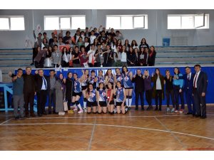 Final Şampiyon Oldu