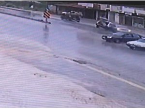 Ölümlü trafik kazası güvenlik kamerasında