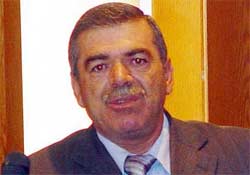 AKP'li Başkan ailesini işe aldı