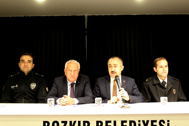 Kaymakam Bayraktar, muhtarlarla buluştu
